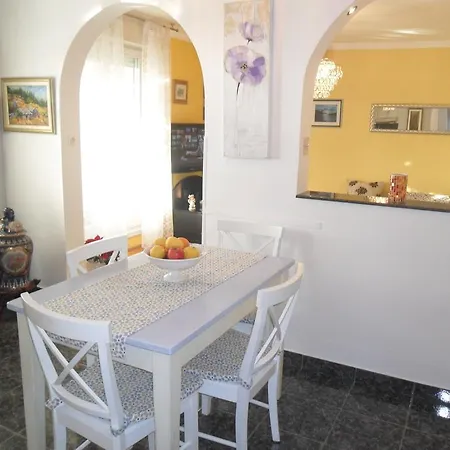 Skradinska 1 Apartment